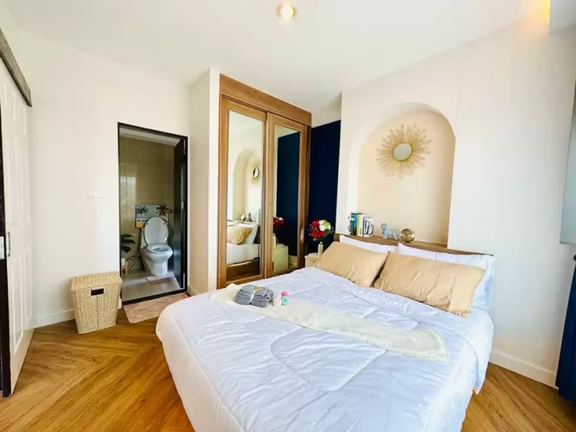 1 Bedroom Condo - Image 4