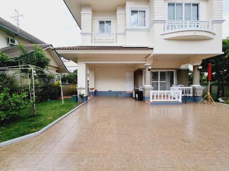 4 Bed House for Rent in Mueang Chiang Mai