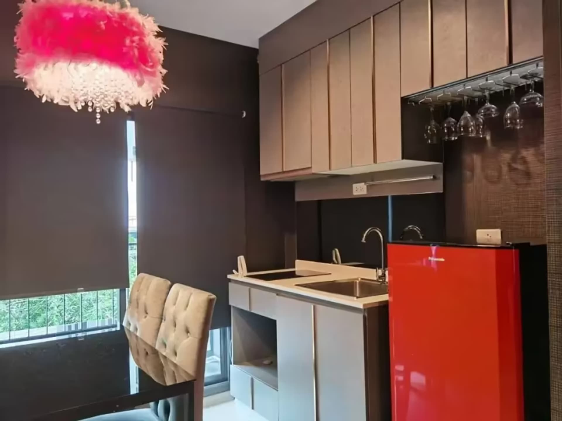 1 Bedroom Condo - Image 1
