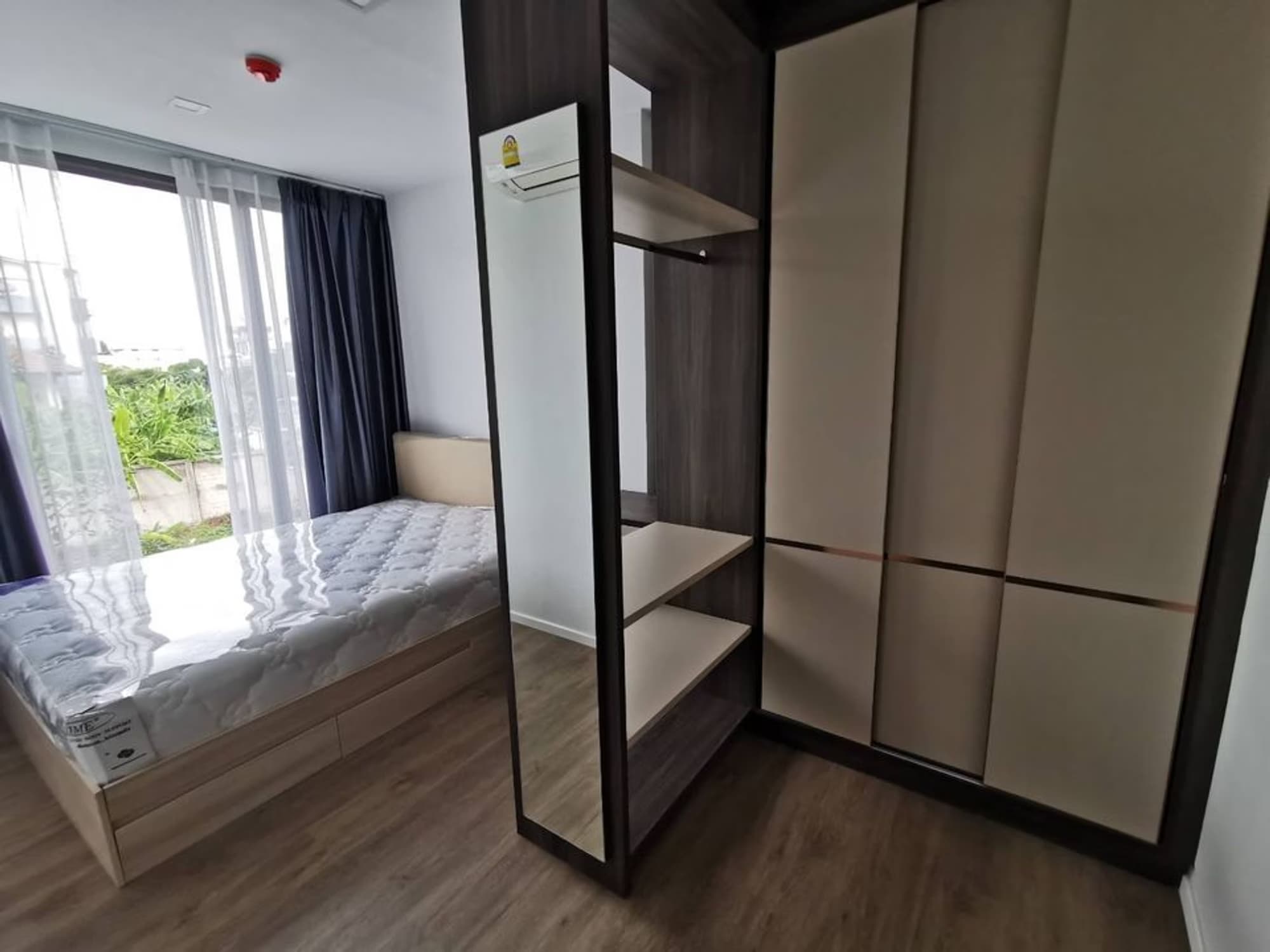 1 ห้องนอน Condo สำหรับ จำหน่าย ใน พระโขนง - Image 2