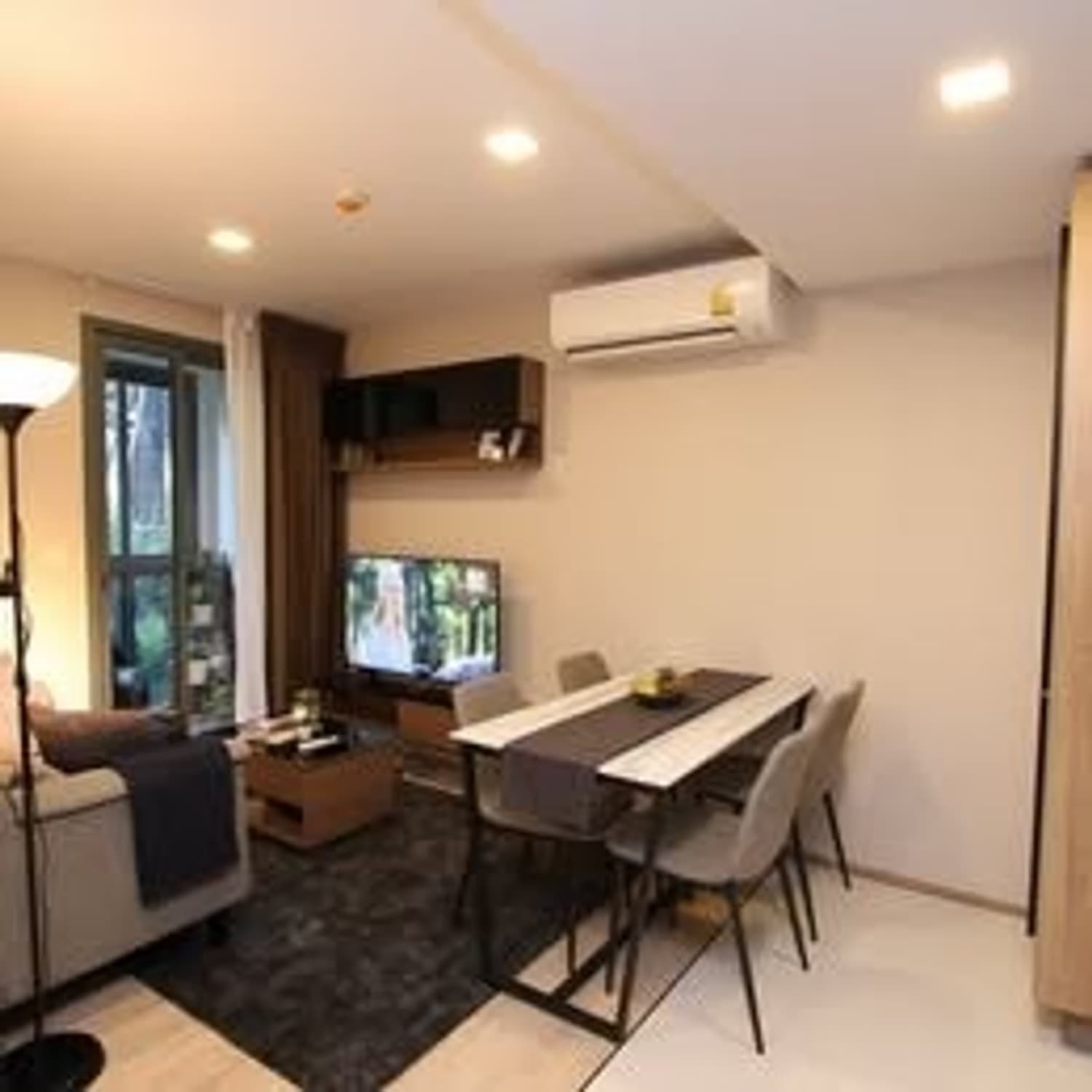 2 Bed Condo for Rent and Sale in Watthana - Image 2