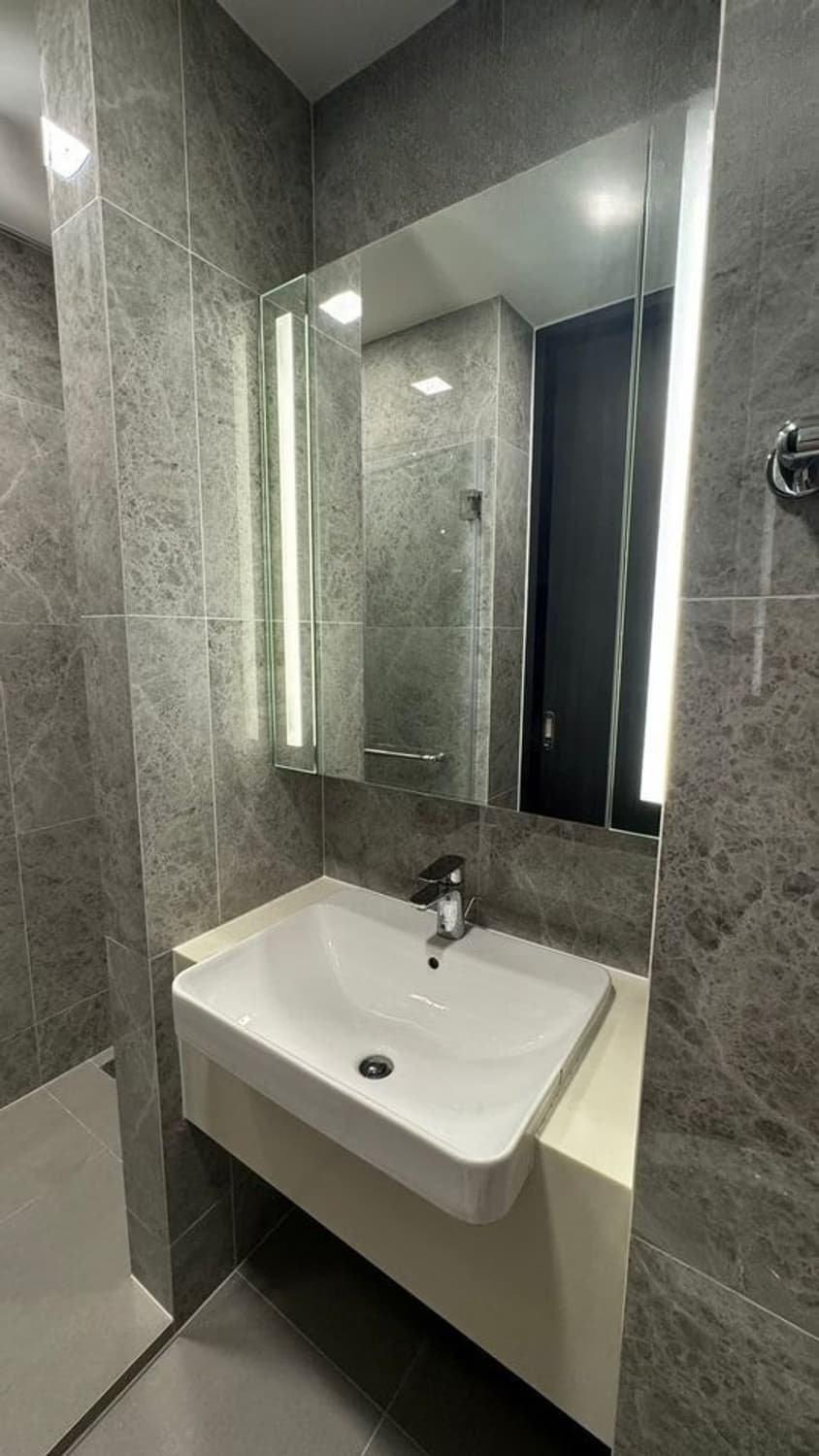 Studio Condo for Rent in Phaya Thai - Image 9