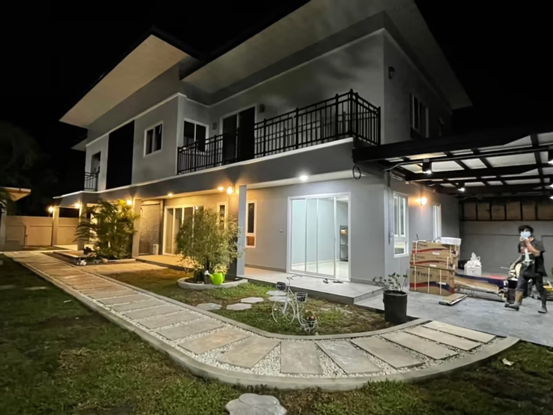 7 Bedroom House - Image 6
