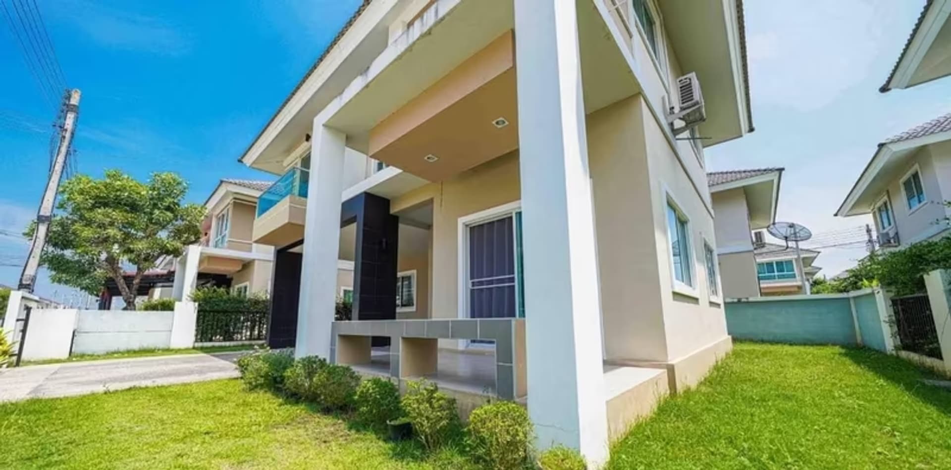 3 Bedroom House - Image 10