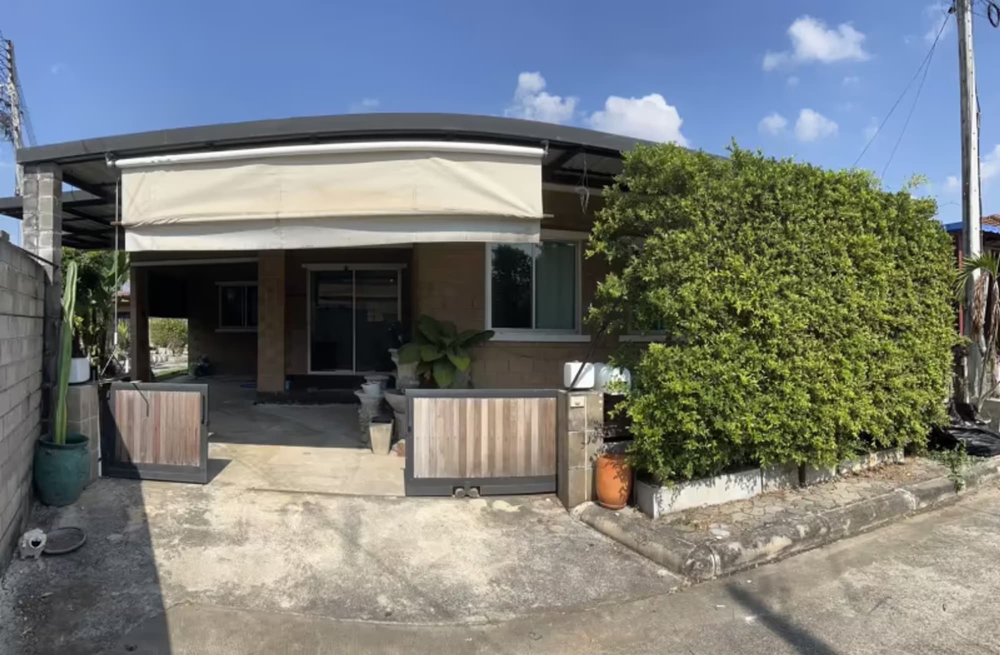3 Bedroom House - Image 4