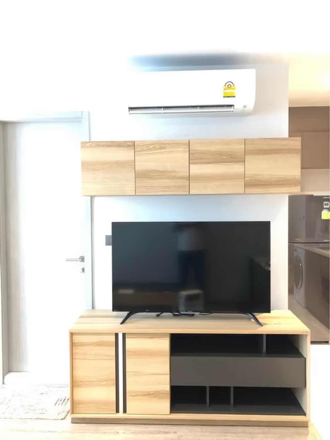 1 Bedroom Condo - Image 1