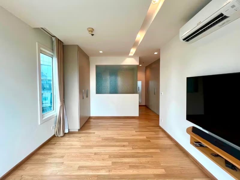 3 Bed Condo for Sale in Phra Khanong