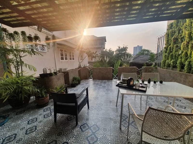 4 Bed Townhouse for Rent and Sale in Bang Kho Laem