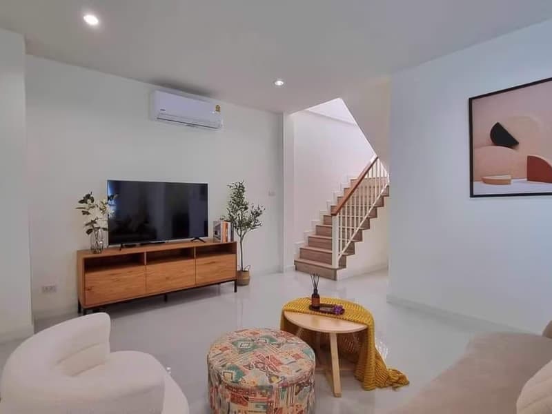 House for Rent in San Phak Wan, Hang Dong.