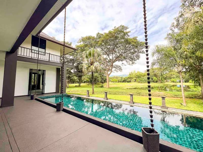 Luxury Lakeside Home for Sale in Mae RIm