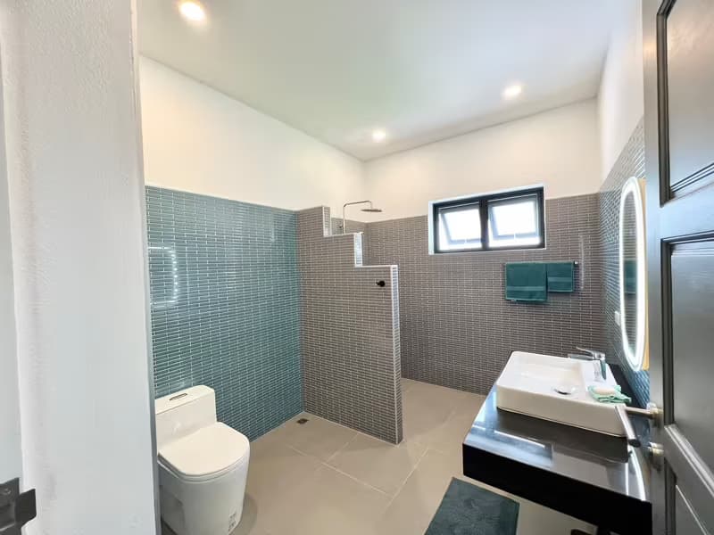 Contemporary Style House for SALE with panoramic 360-degree mountain view