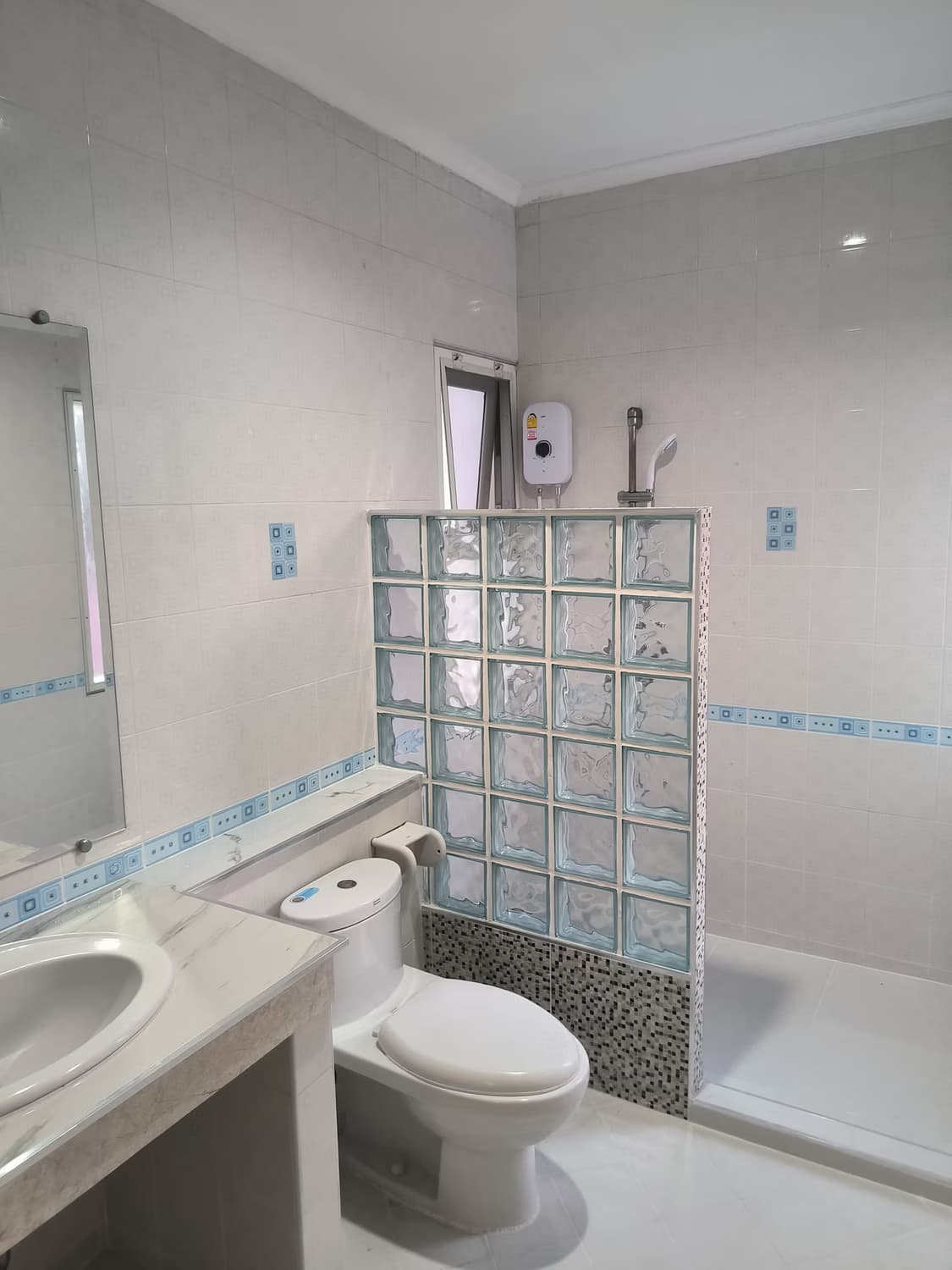 3 Bed House for Rent in Mueang Chiang Mai - Image 9