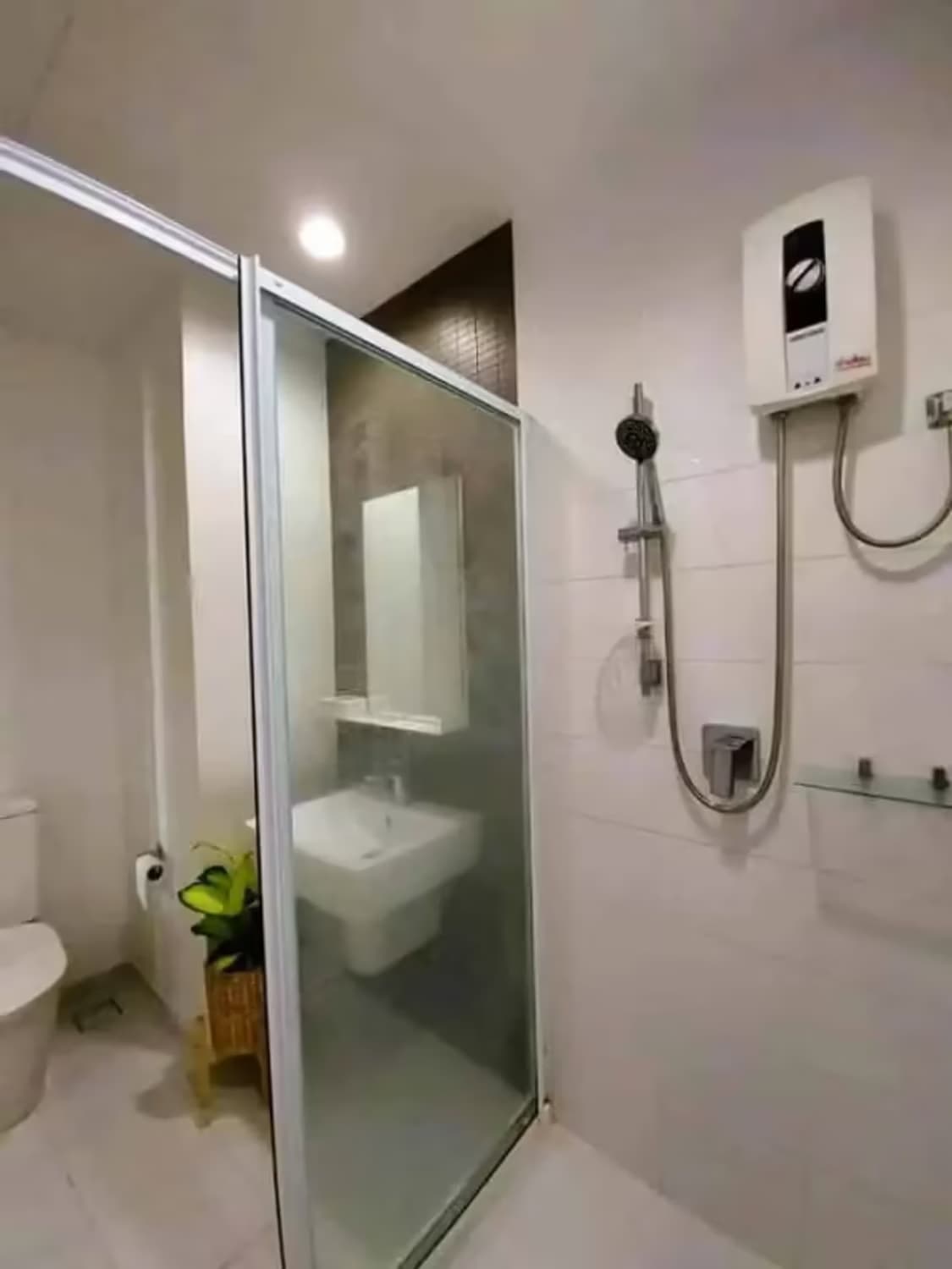 1 Bedroom Condo - Image 3