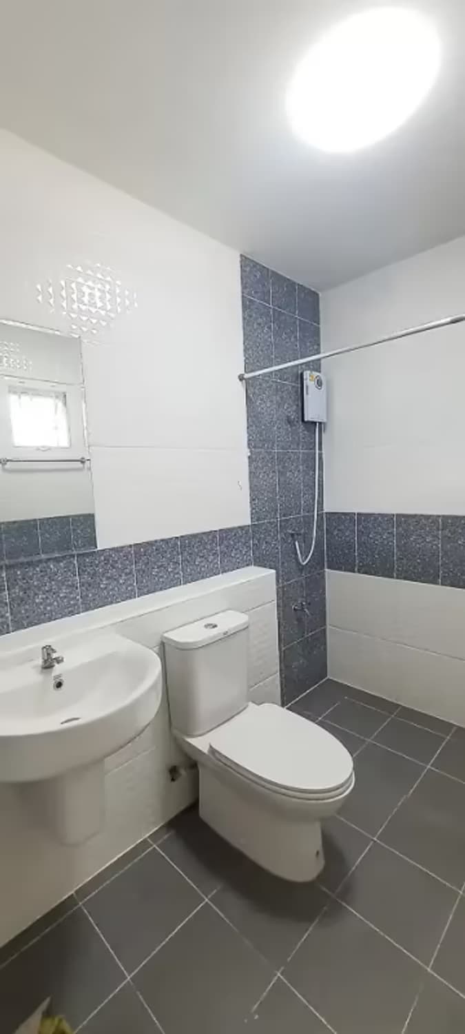 3 Bedroom House - Image 10