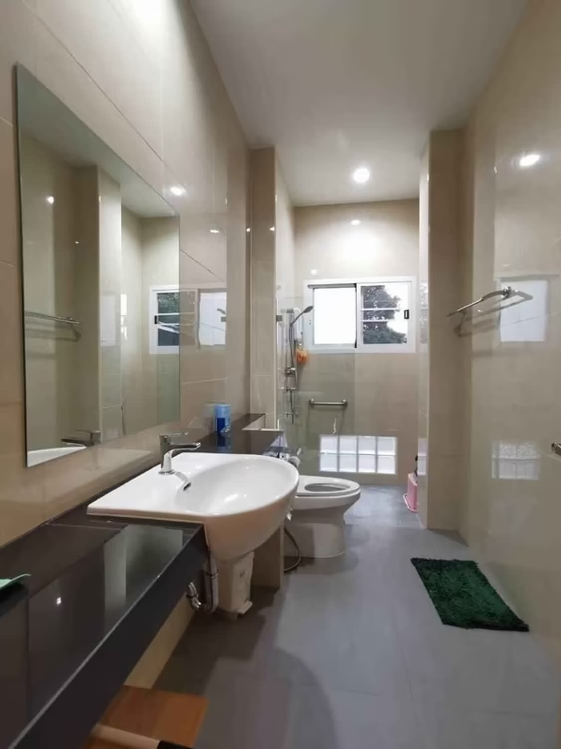 3 Bedroom House - Image 9