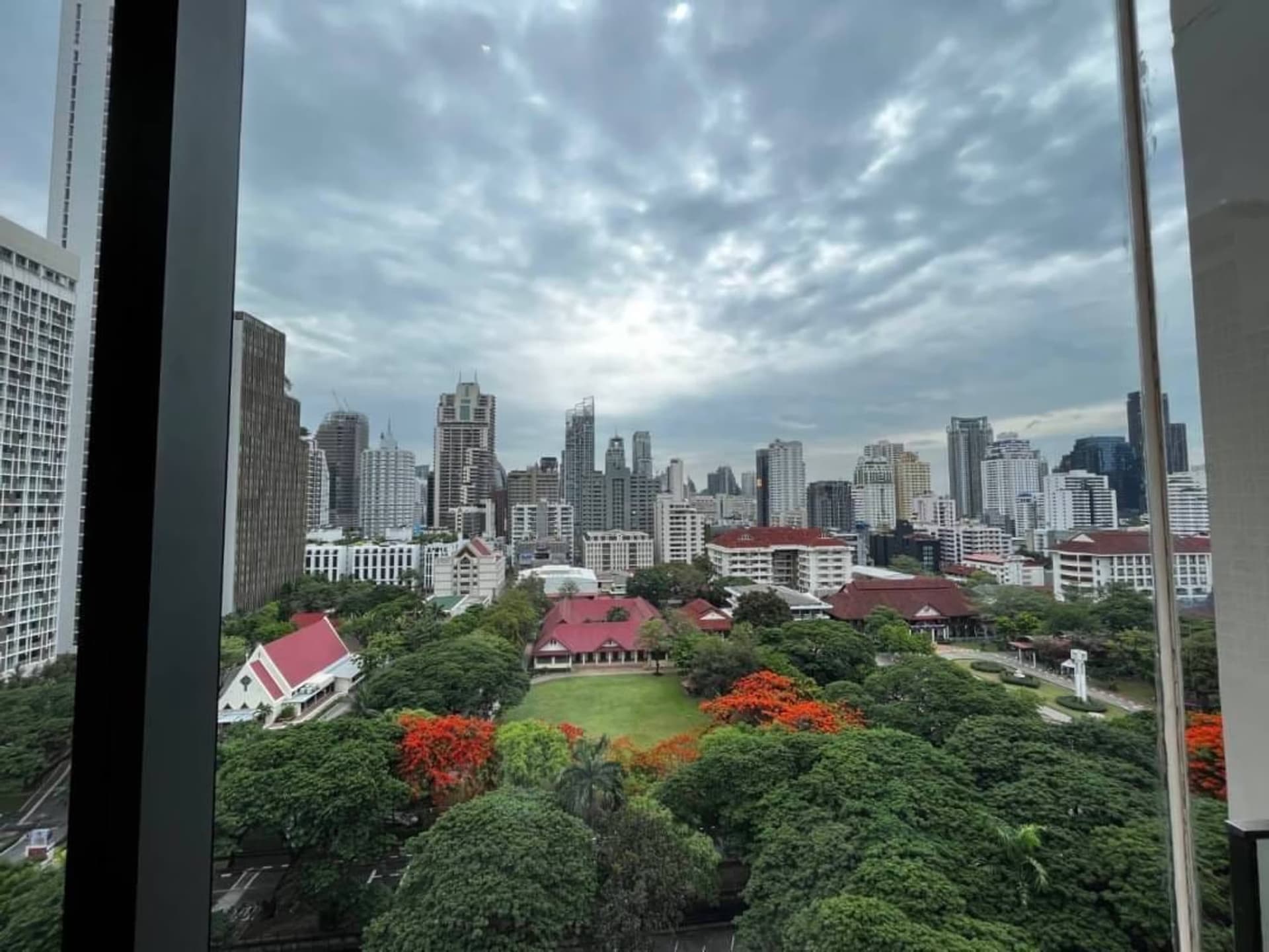 Condo for Rent at THE ESSE Asoke - Image 7