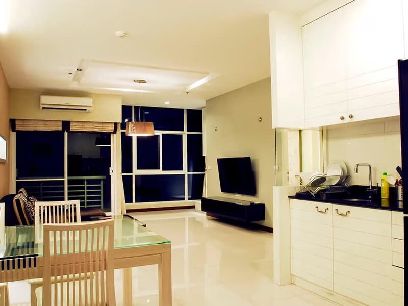 2 Bed Condo for Rent and Sale  Near Si Kritha MRT