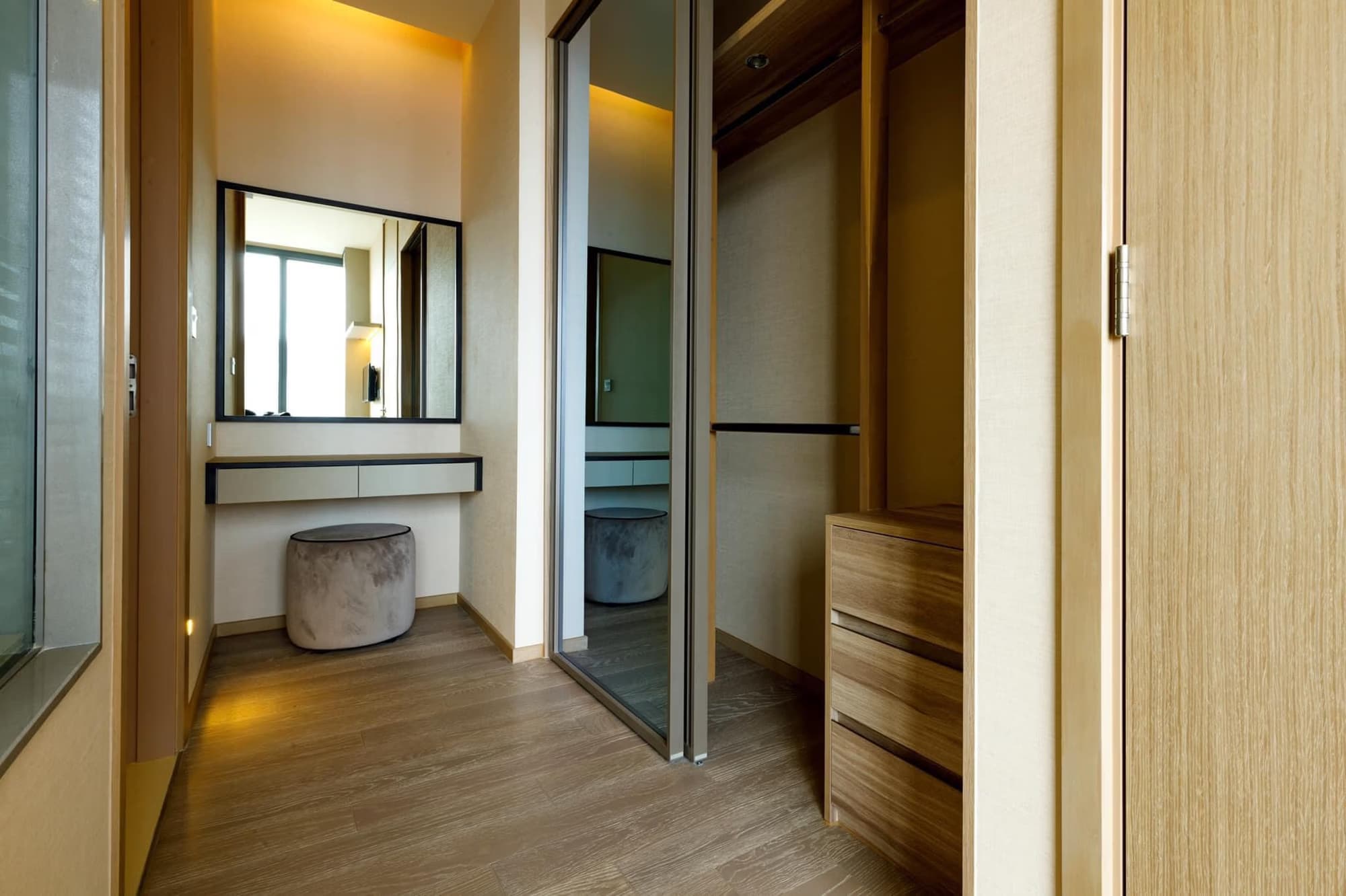 1 Bed Condo for Rent  Near Asok BTS - Image 6