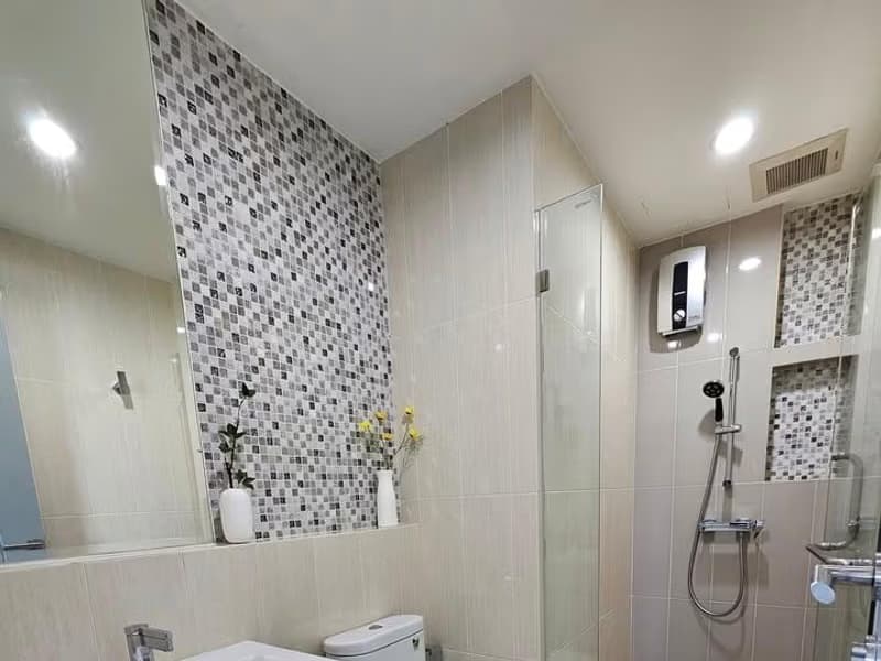2 Bed Condo for Rent in Huai Khwang