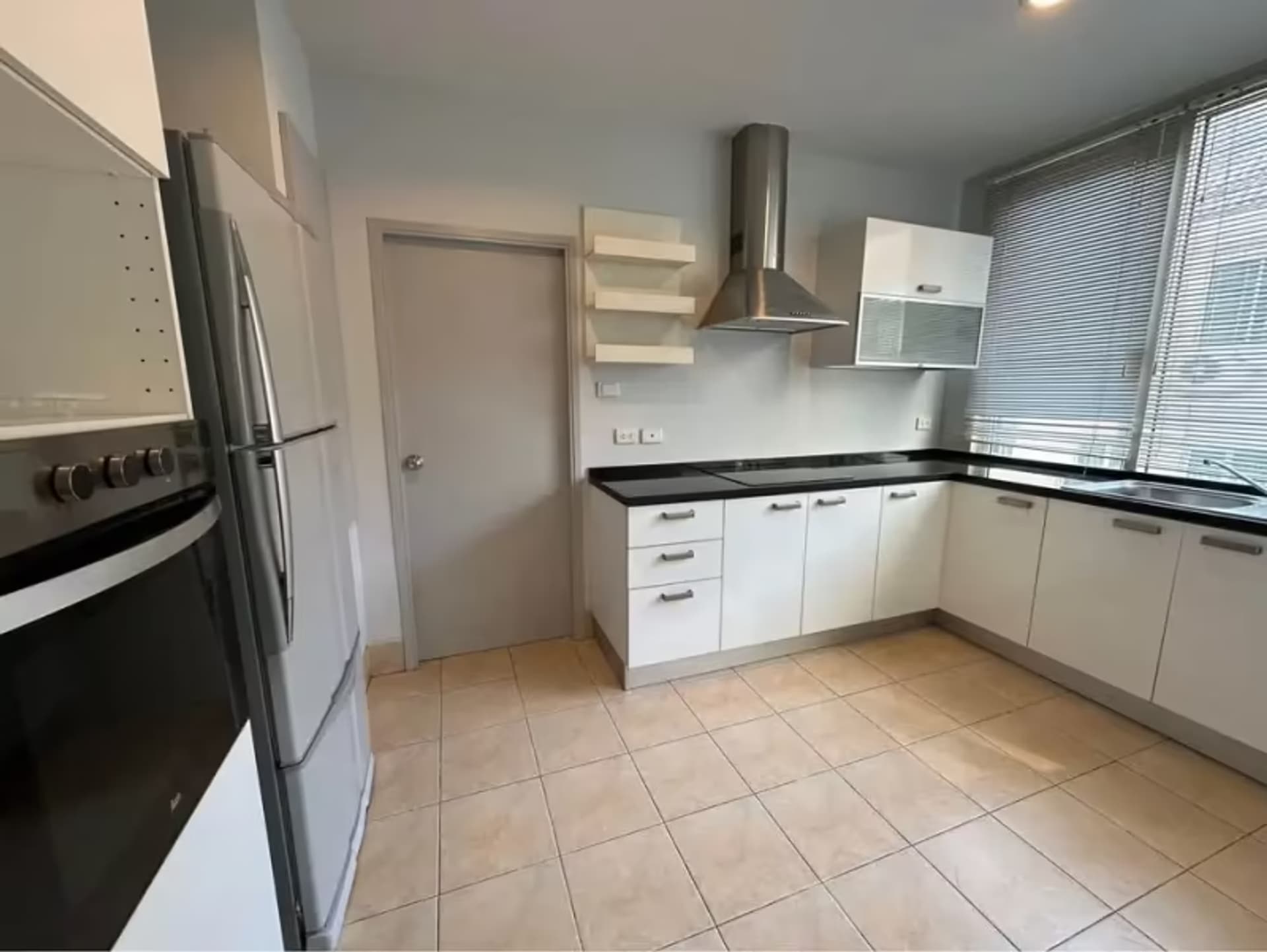 3 Bedroom Condo - Image 1
