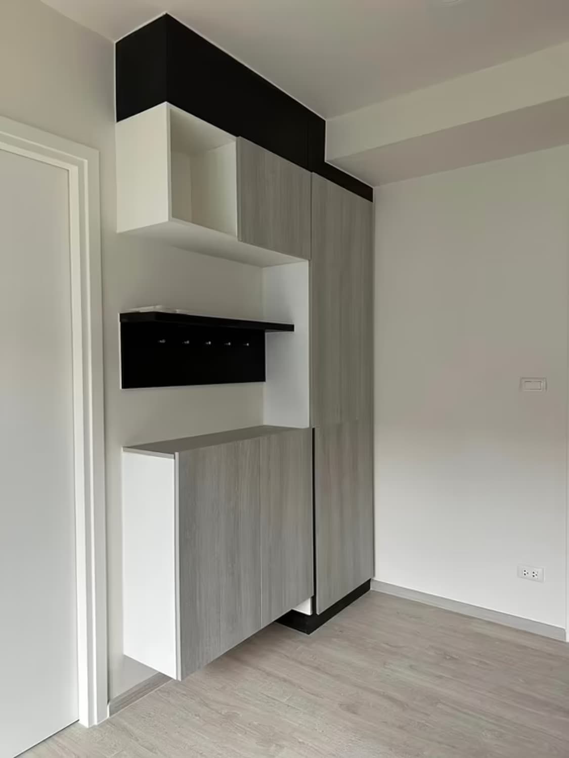 1 Bedroom Condo - Image 9