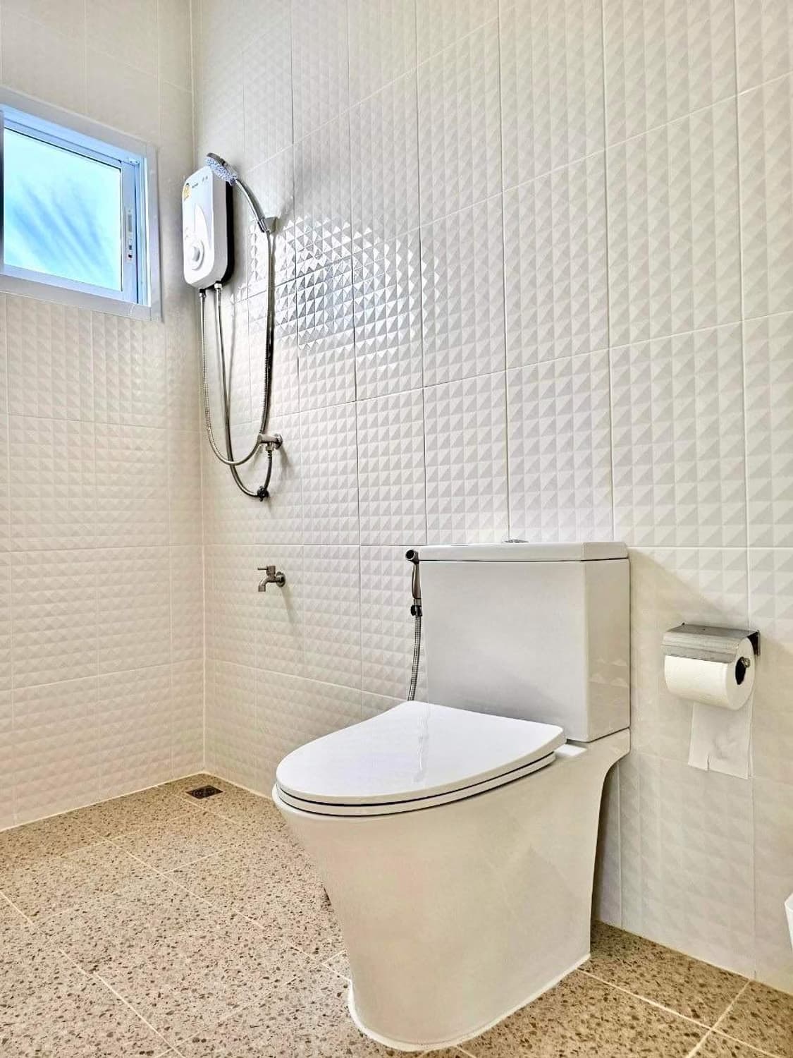 3 Bed House for Sale in Doi Saket District - Image 10