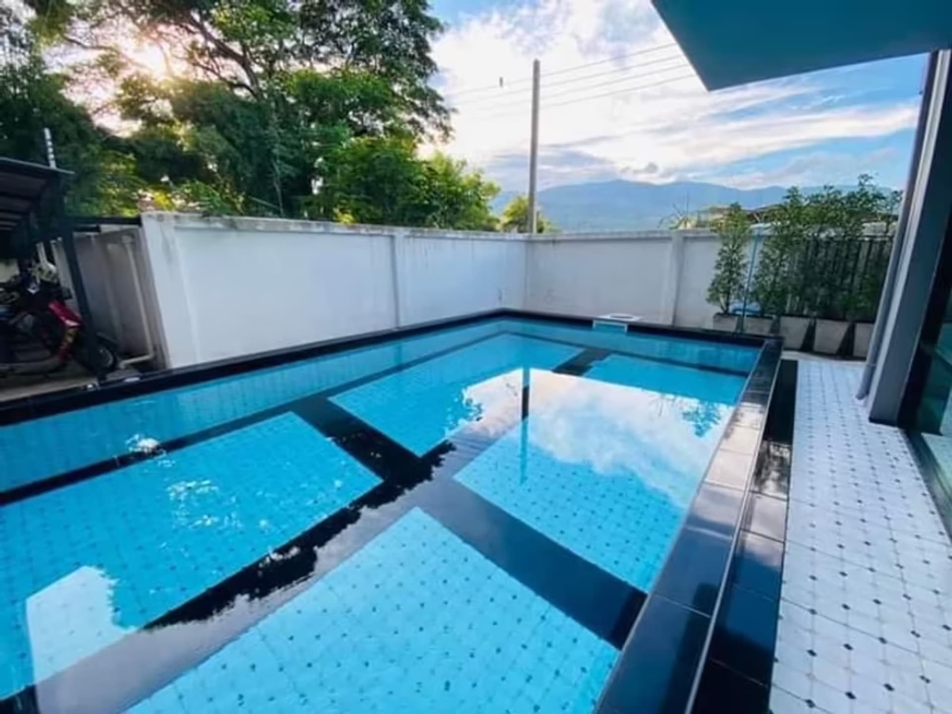 1 Bedroom Condo - Image 3
