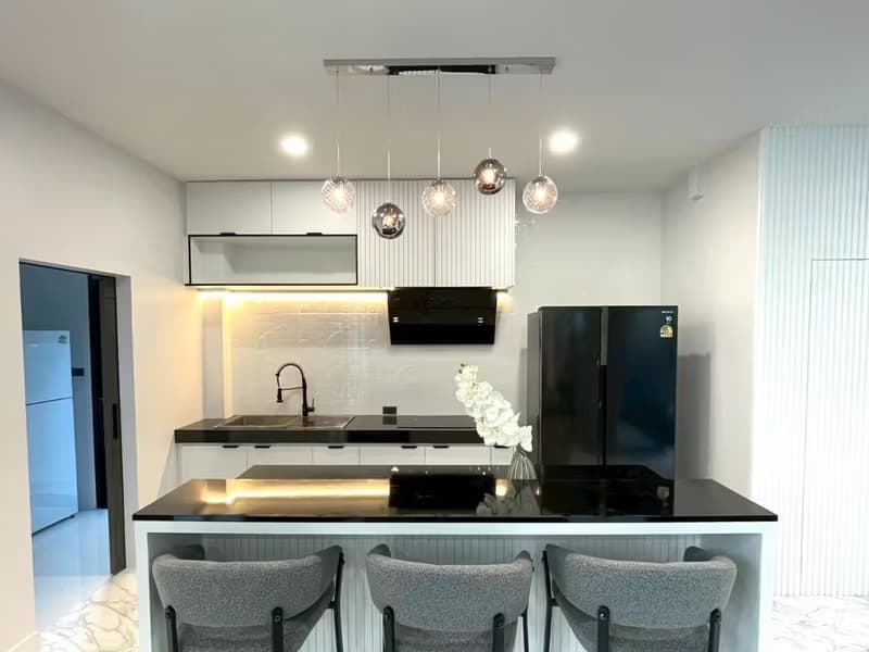 4 Bed House for Rent in Hang Dong