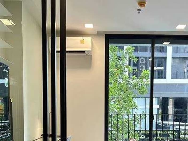 Studio Condo for Rent in Phaya Thai
