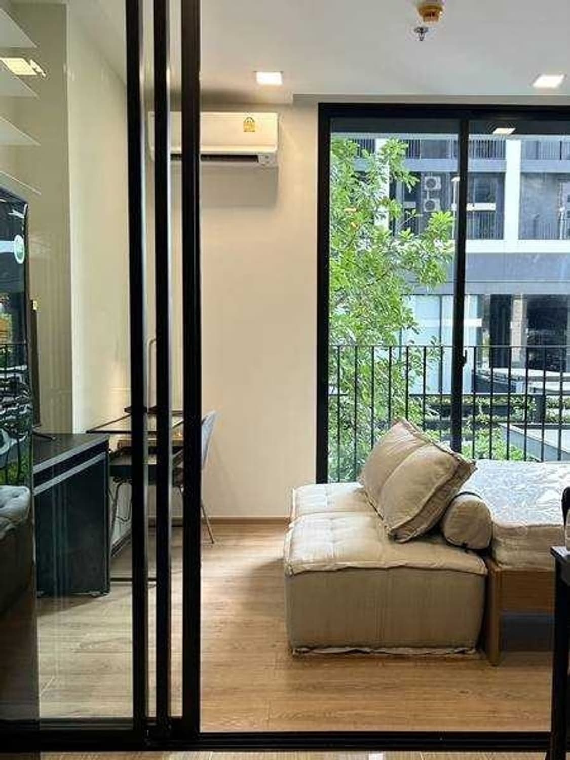 Studio Condo for Rent in Phaya Thai - Image 18