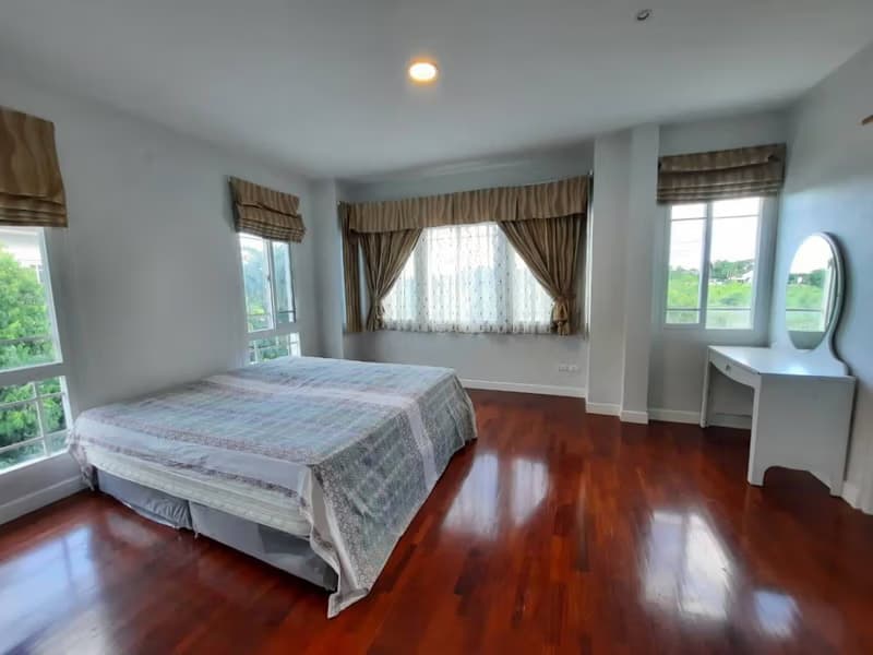 4 Bed House for Rent and Sale in Mueang Chiang Mai
