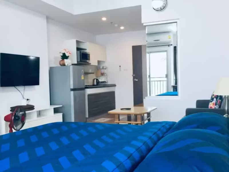 1 Bedroom Condo