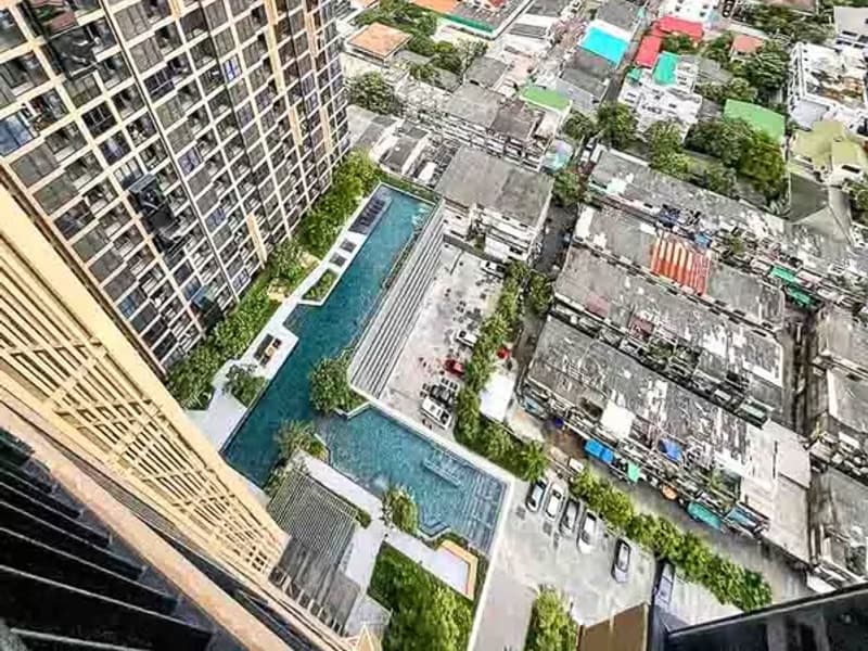 Oka Huas Condo