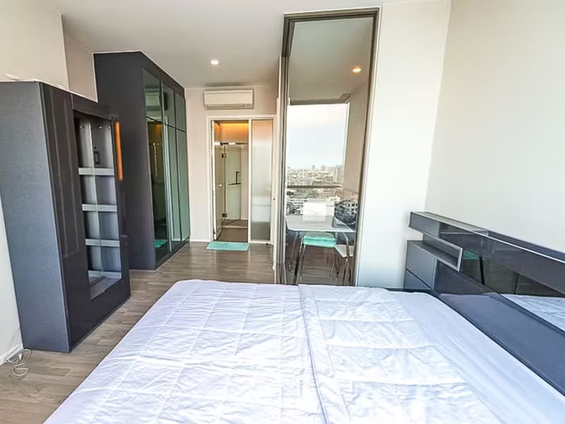1 Bedroom Condo for Rent at The Room Sukhumvit 69