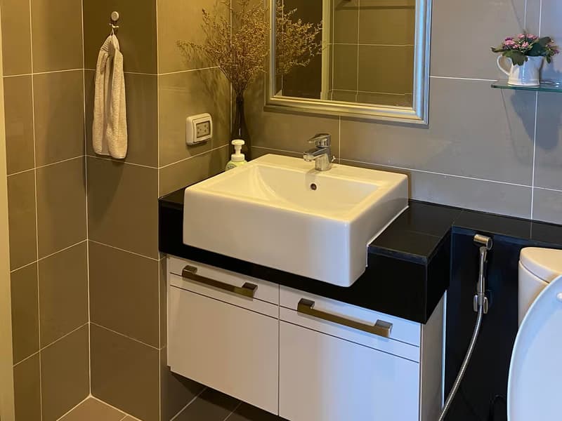 1 Bed Condo for Rent  Near Chong Nonsi BTS