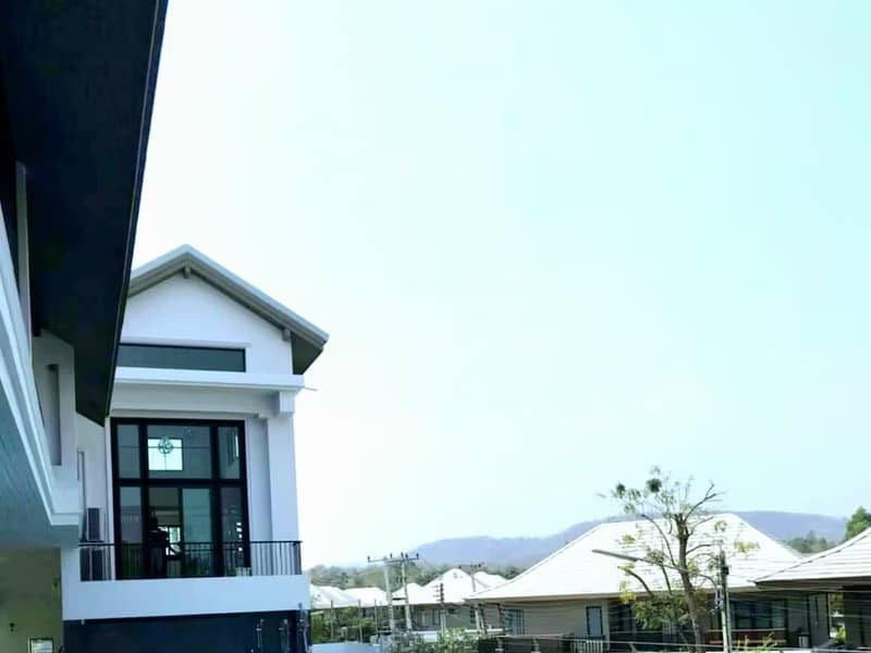 4 Bed House for Rent in Hang Dong District