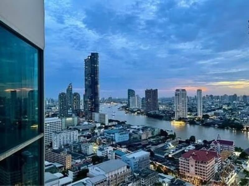 1 Bed Condo for Sale in Sathon