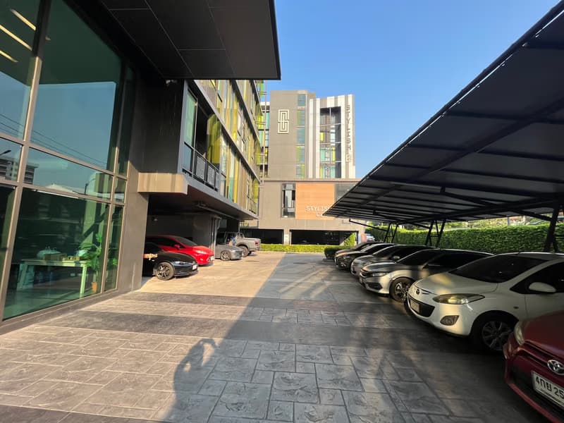 Condo for Rent, Sale at Stylish Condo