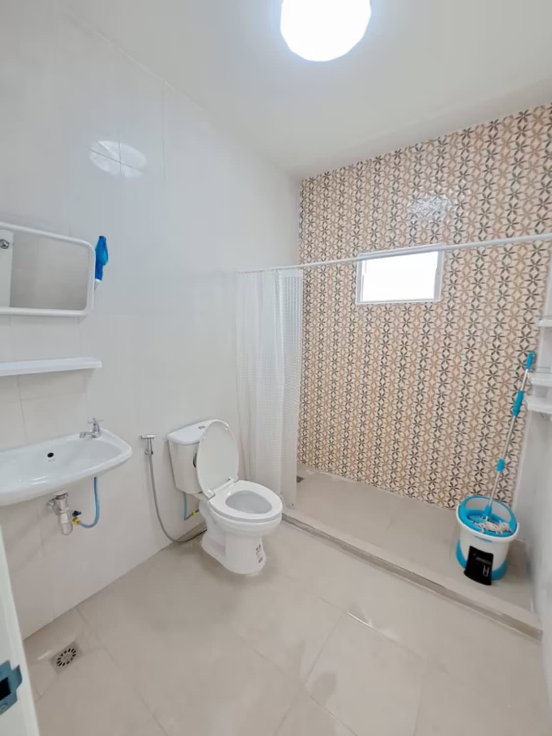 3 Bedroom House - Image 10
