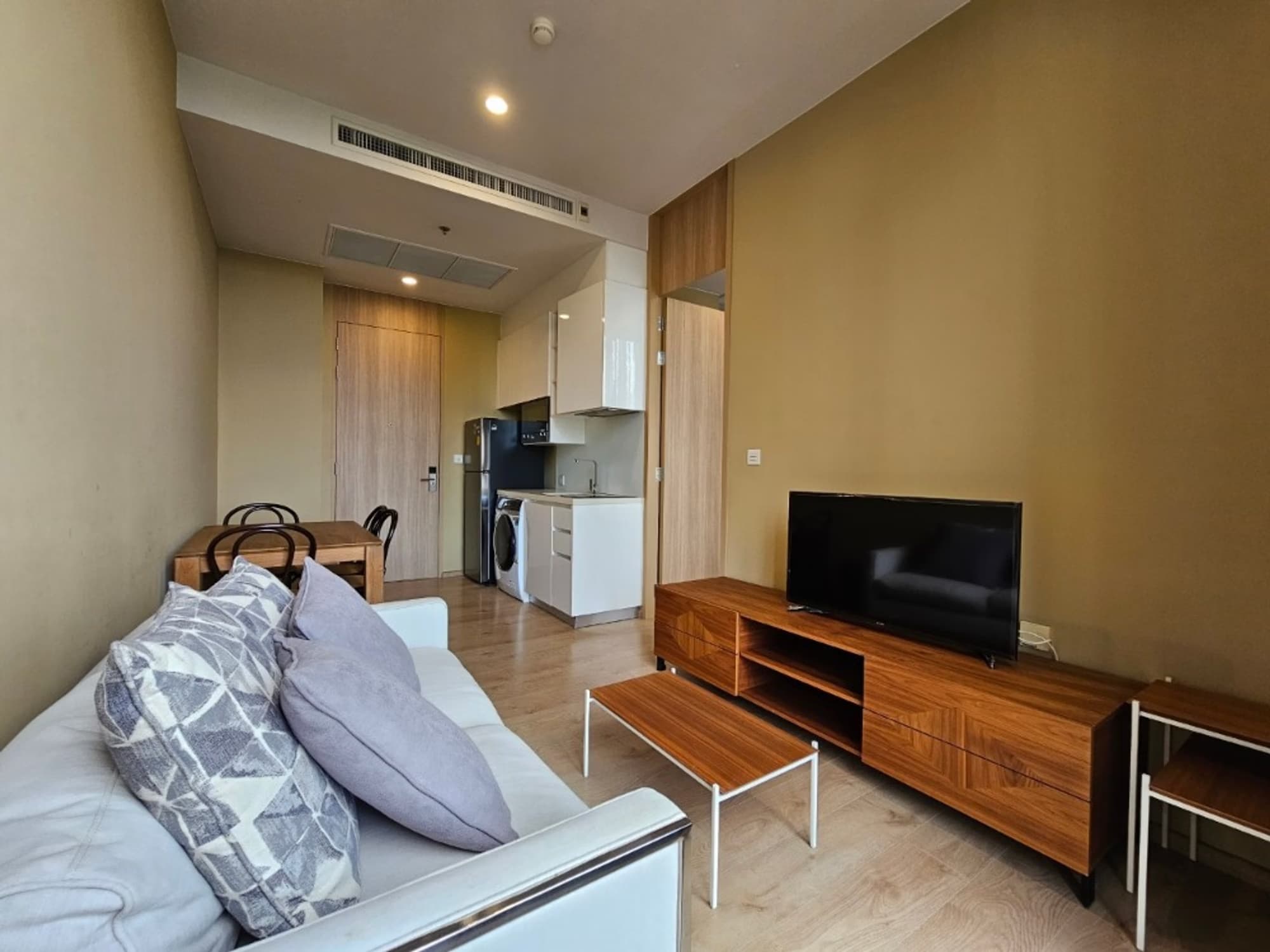  - Image 2