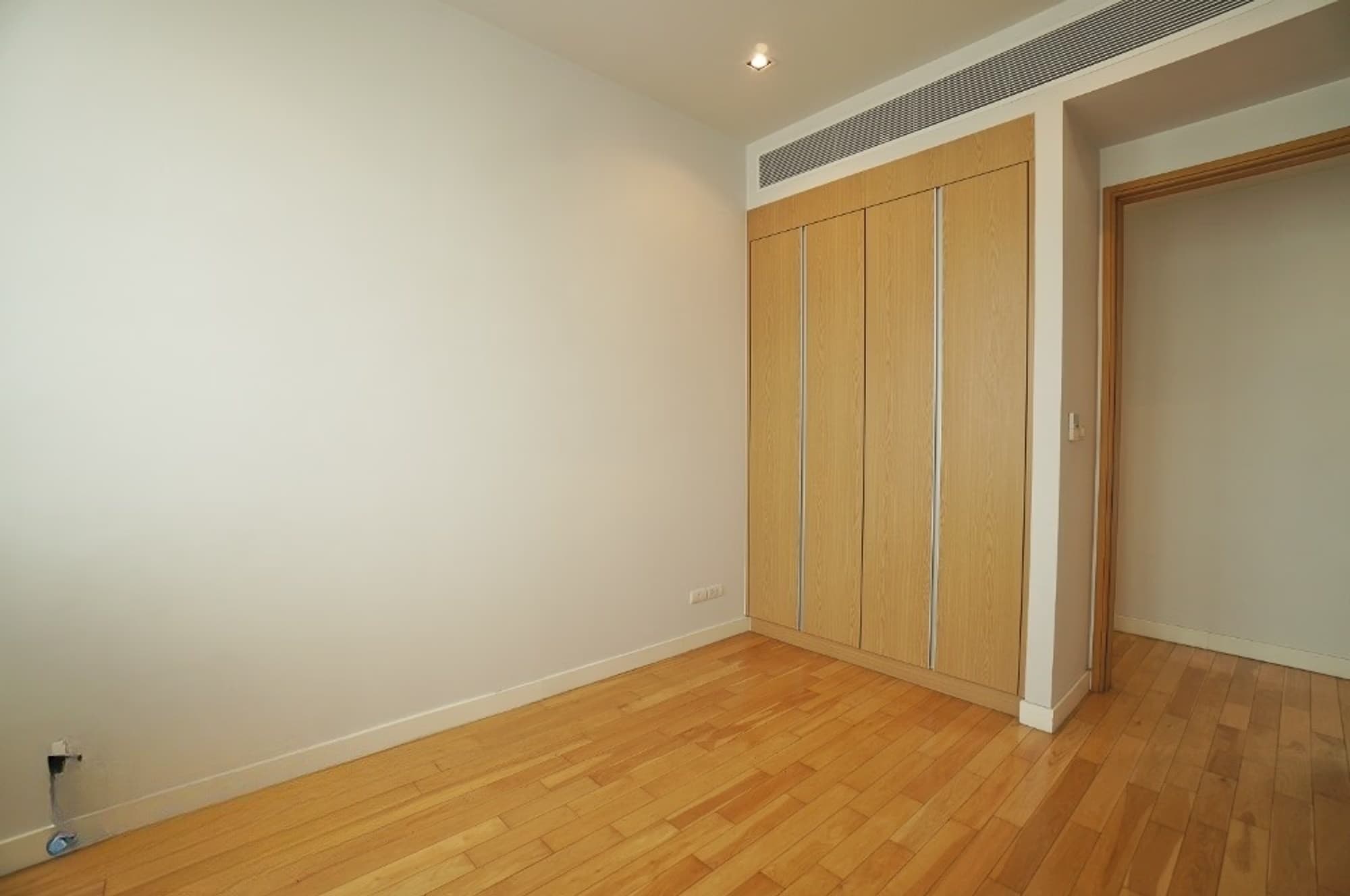 3 Bed Condo for Sale  Near Asok BTS - Image 3
