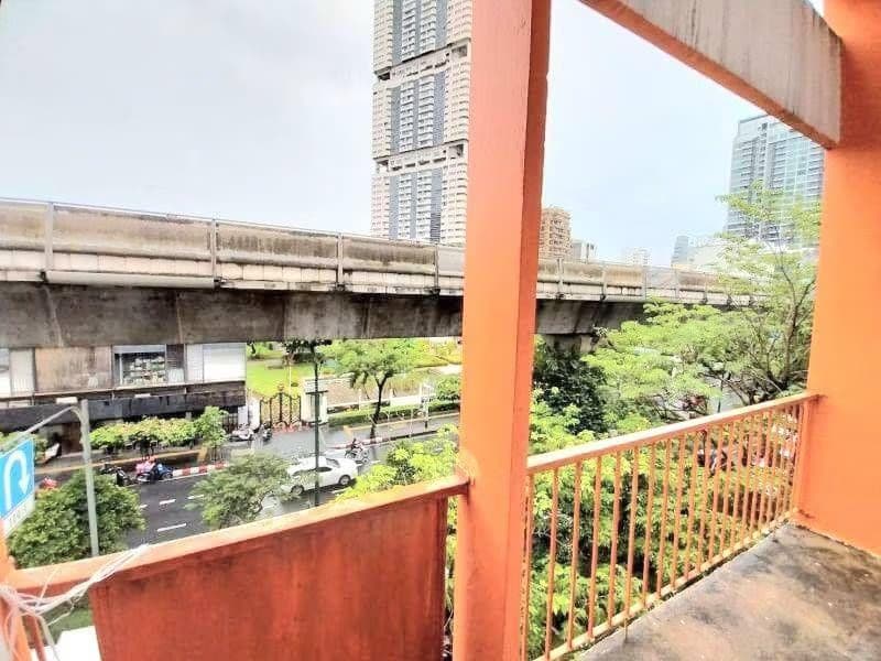 undefined Bed Commercial for Rent in Watthana