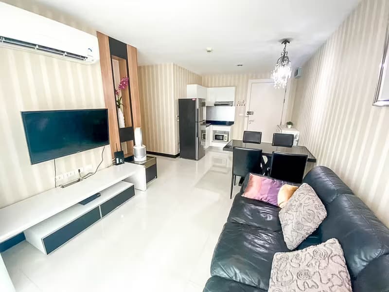Voque Sukhumvit 16 