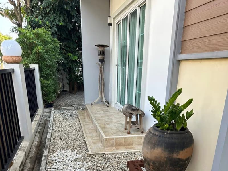 3 Bed House for Rent in Saraphi