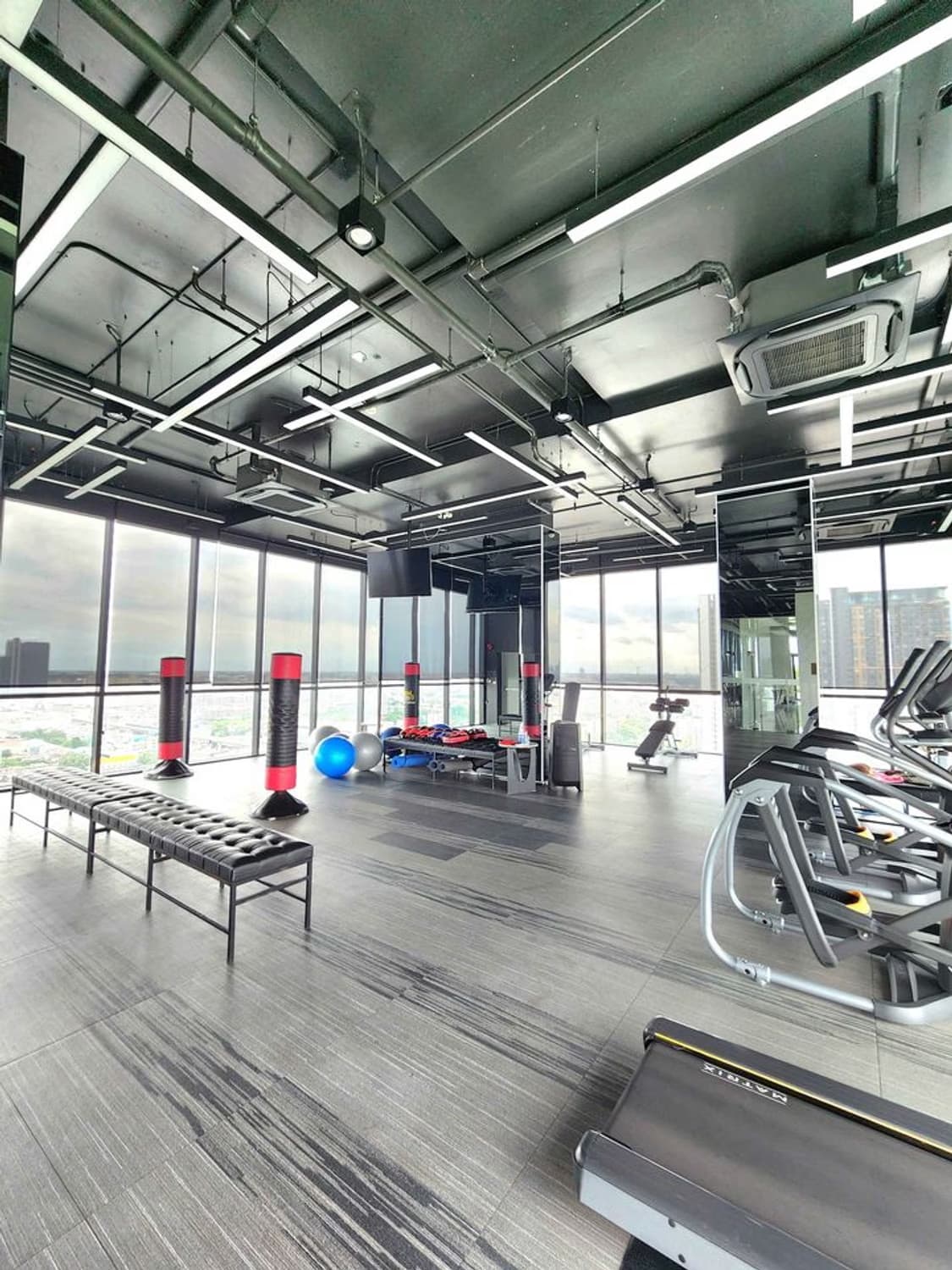2 ห้องนอน Condo สำหรับ ขายและจำหน่าย ใกล้ Bearing BTS - Image 14