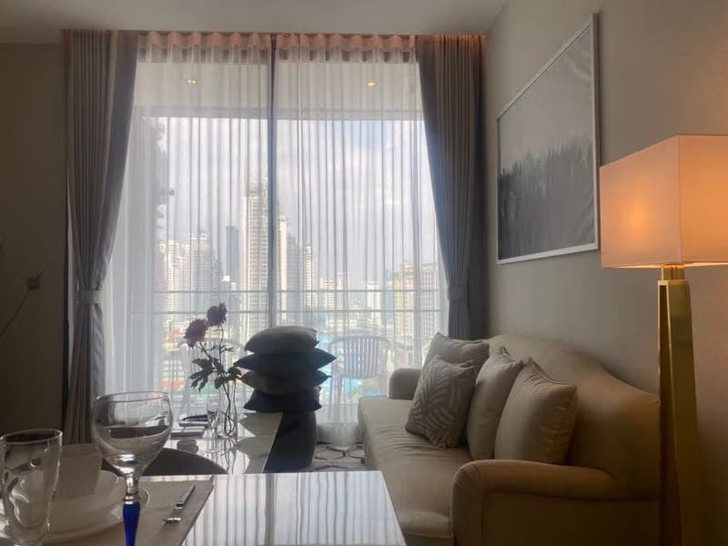 2 Bed Condo for Rent in Khlong Toei