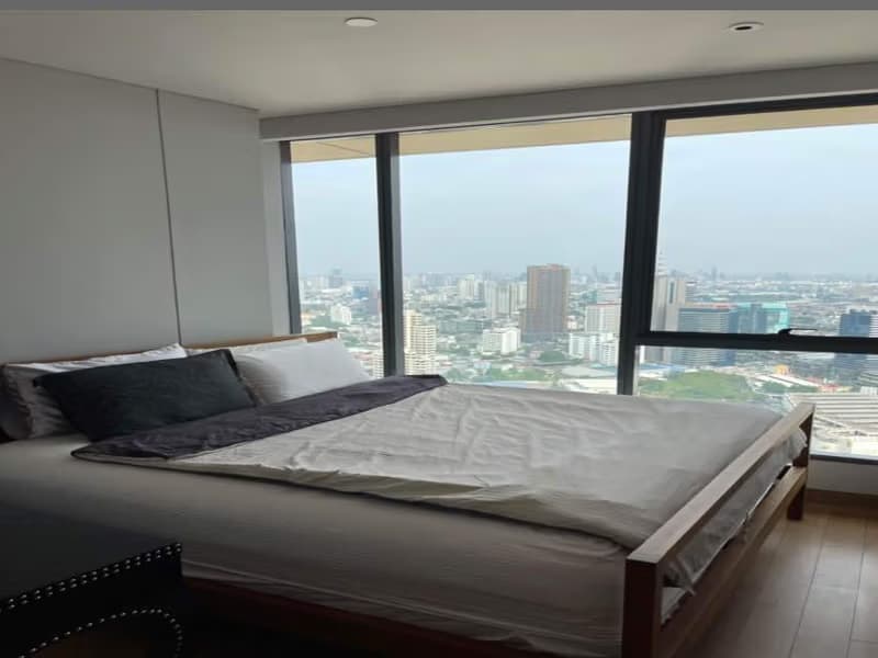 2 Bed Condo for Sale in Khlong Toei