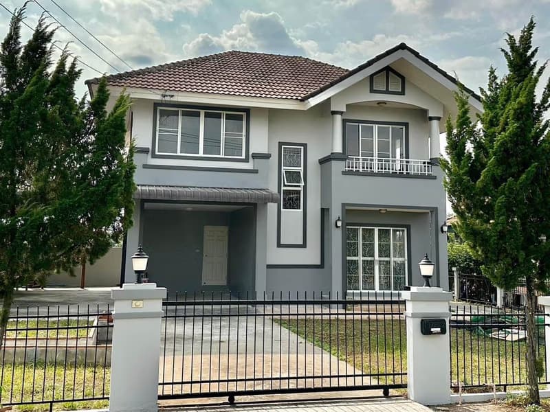 House for Sale in San Kamphaeng , San Kamphaeng.