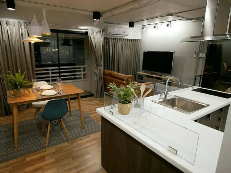 2 Bed Condo for Rent in Watthana
