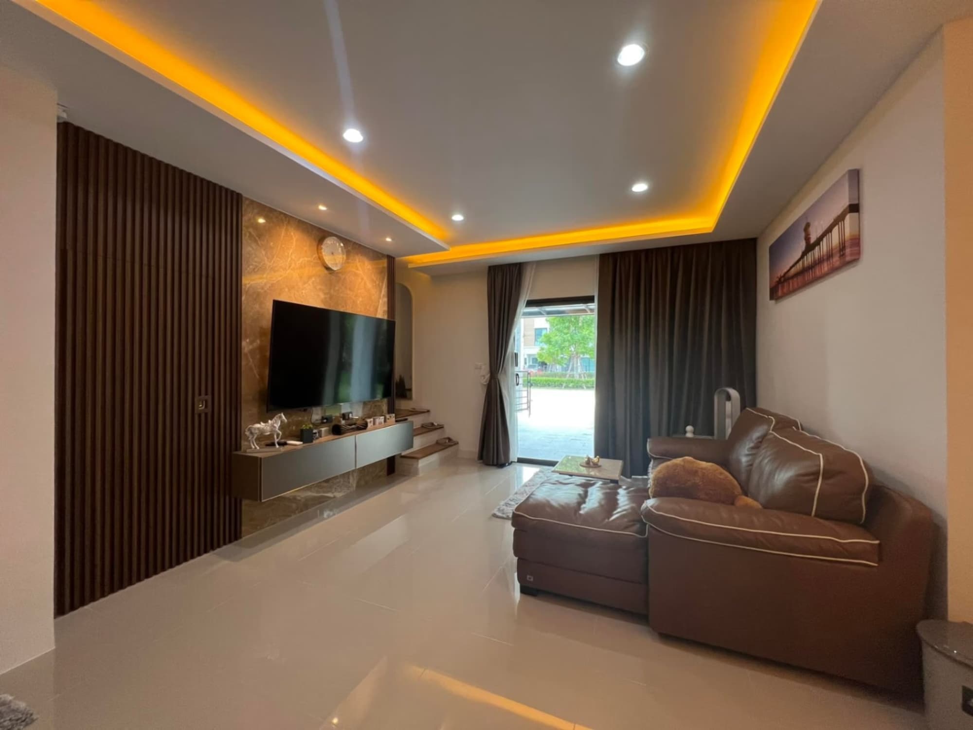3 Bedroom House - Image 2